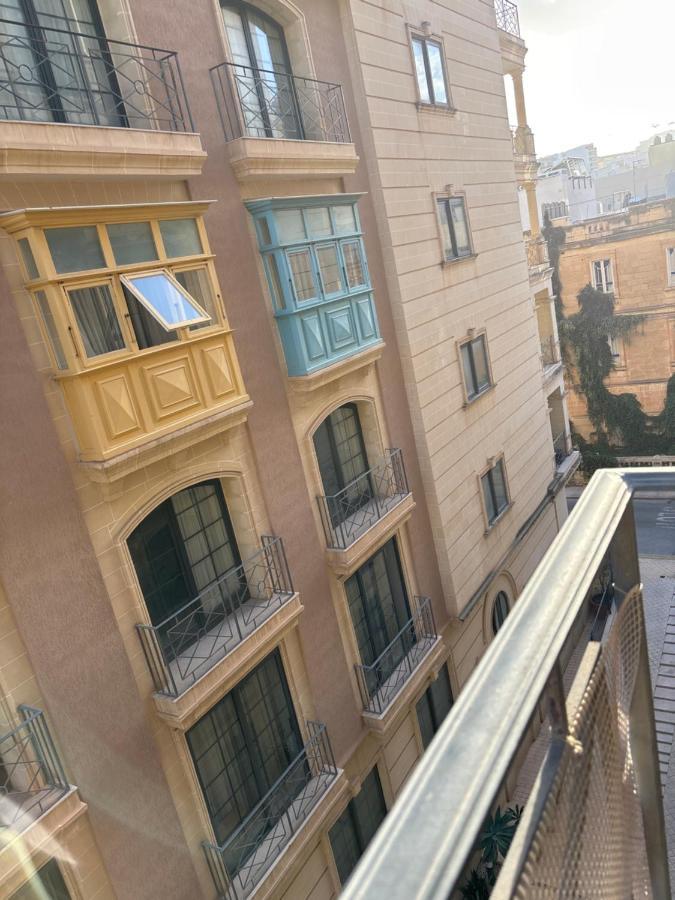 Belmonte Flat Lägenhet Sliema Exteriör bild
