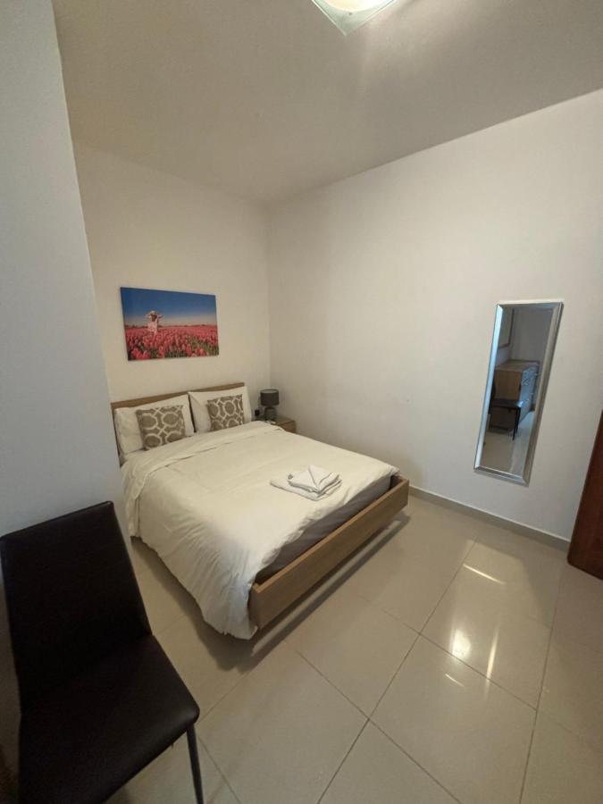 Belmonte Flat Lägenhet Sliema Exteriör bild