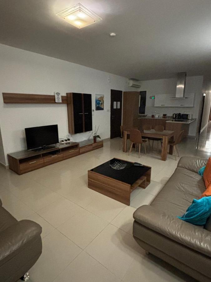Belmonte Flat Lägenhet Sliema Exteriör bild